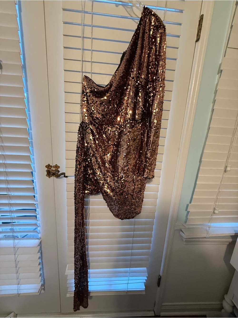 Sequin Draped One-Shoulder Accent Throw – Bronze